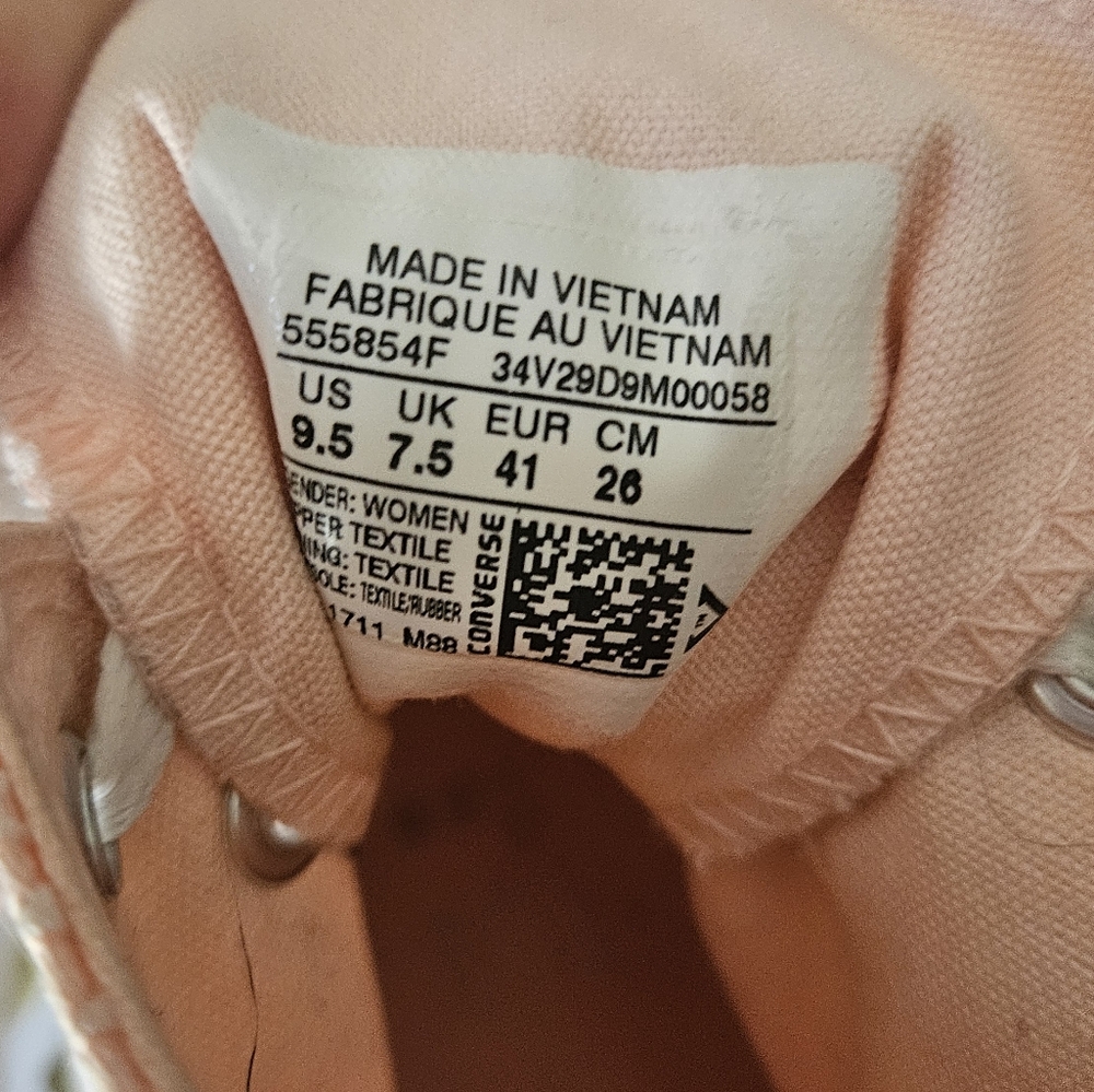 Converse All Star High-Tops in Soft Pink - Picture 4 of 4